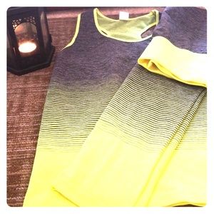 Bright workout set
